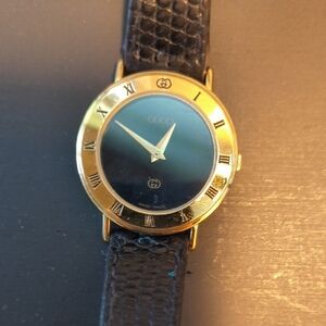 Gucci 3000L Gold and Black Watch